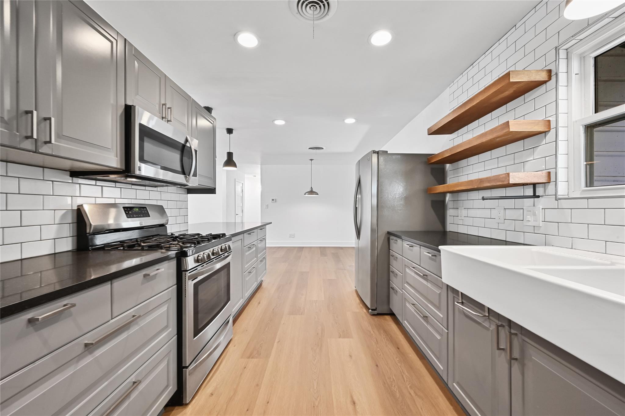 5600 Delwood Dr, Austin, TX 78723