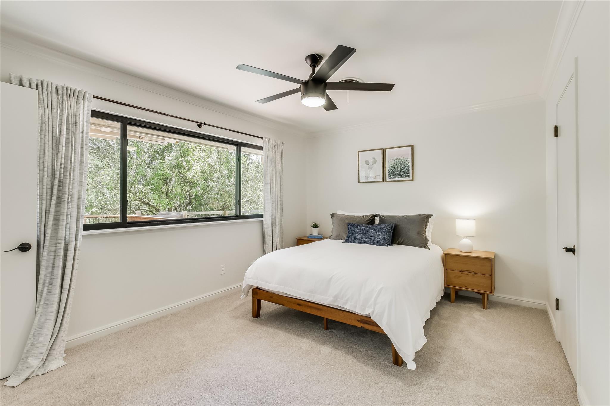 6201 Valleyview St, Lago Vista, TX 78645