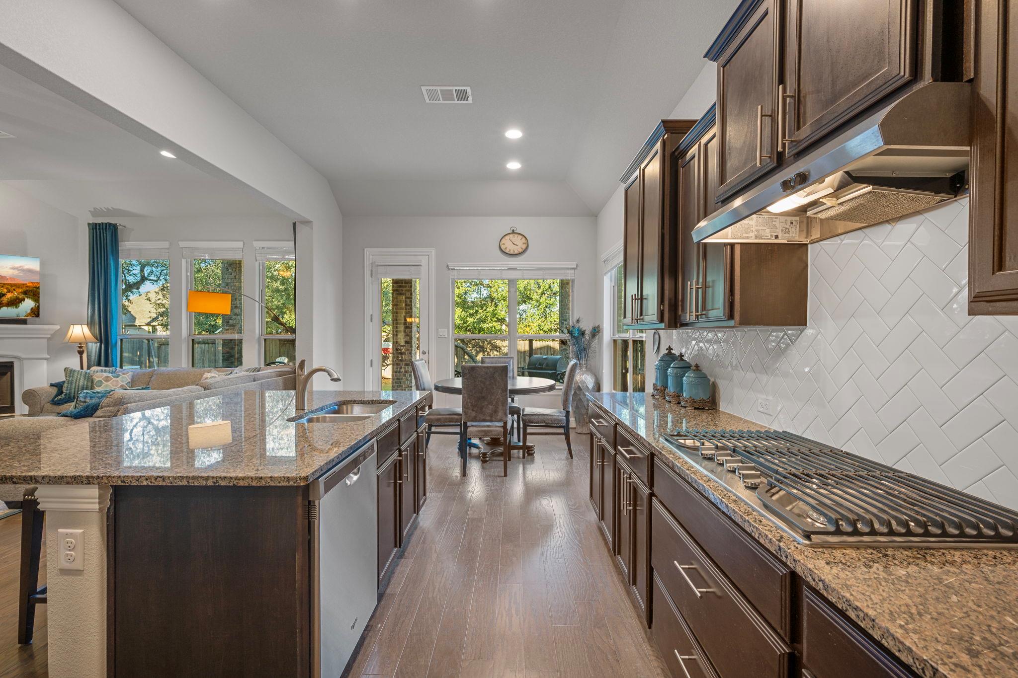 1805 Hollowback Dr, Leander, TX 78641