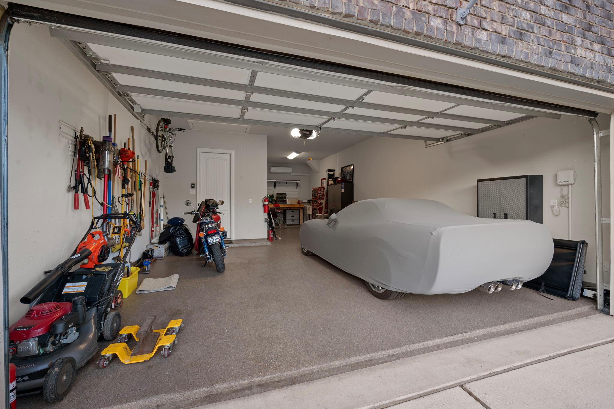 1805 Hollowback Dr, Leander, TX 78641