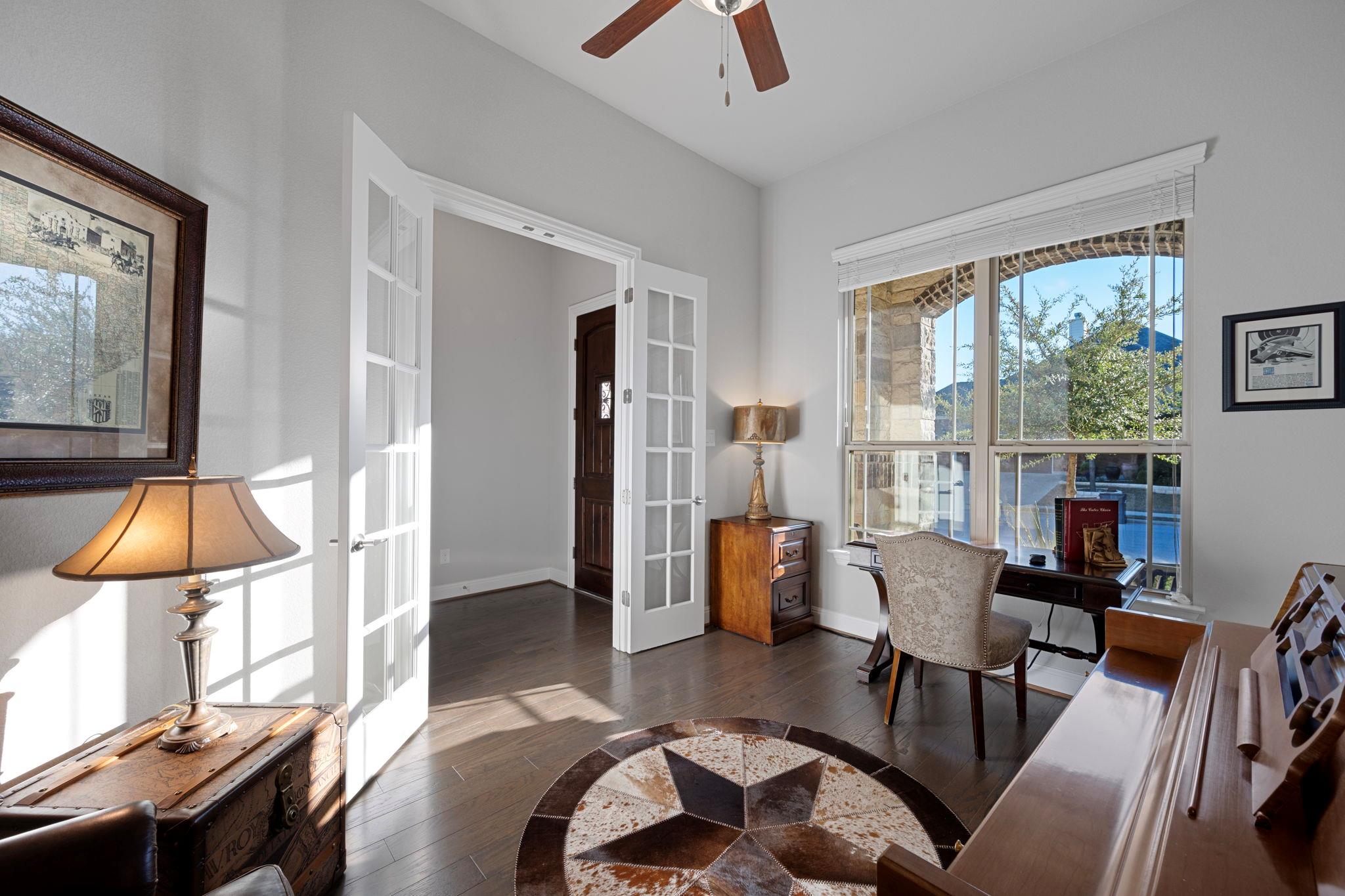 1805 Hollowback Dr, Leander, TX 78641