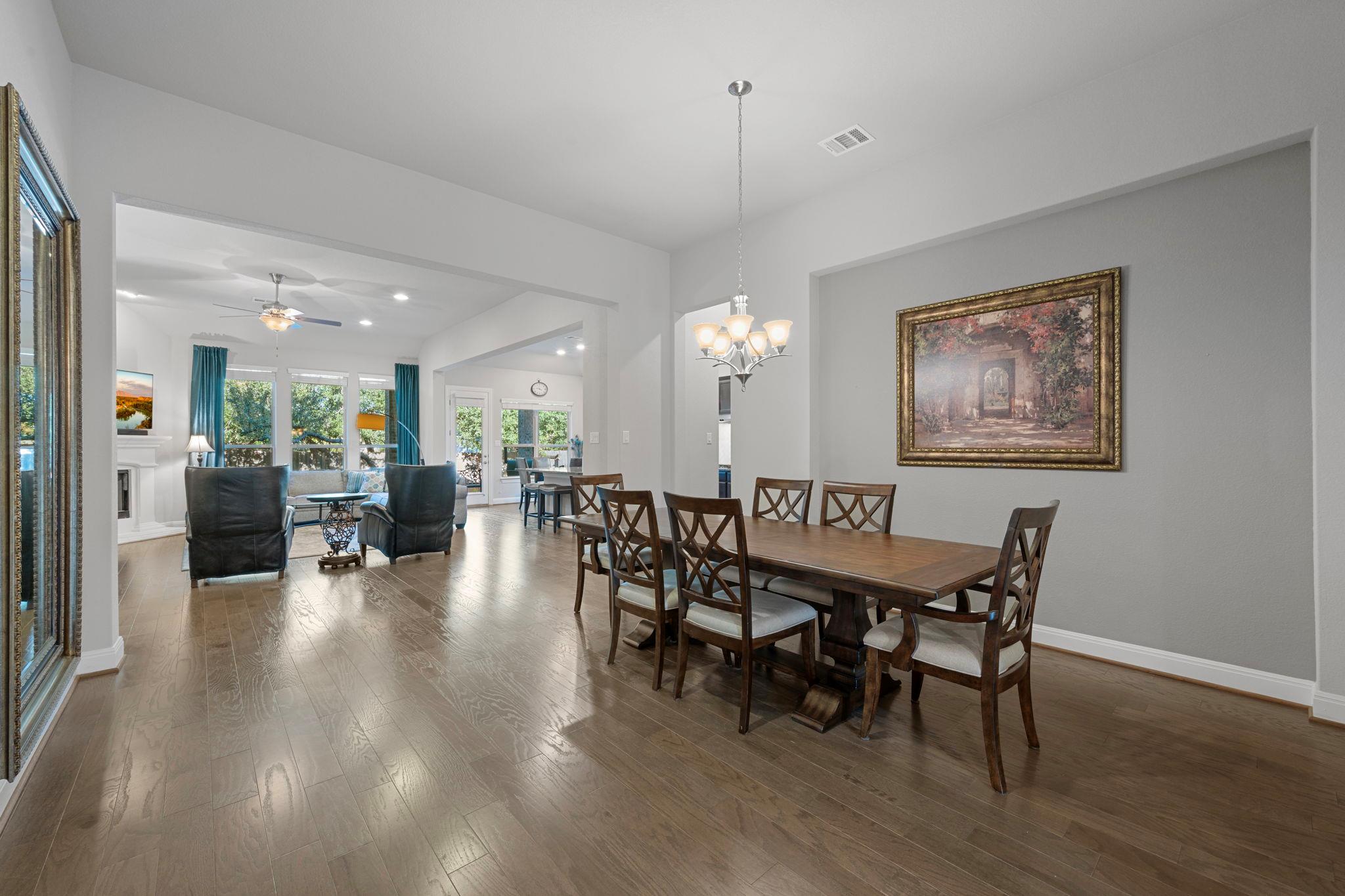 1805 Hollowback Dr, Leander, TX 78641