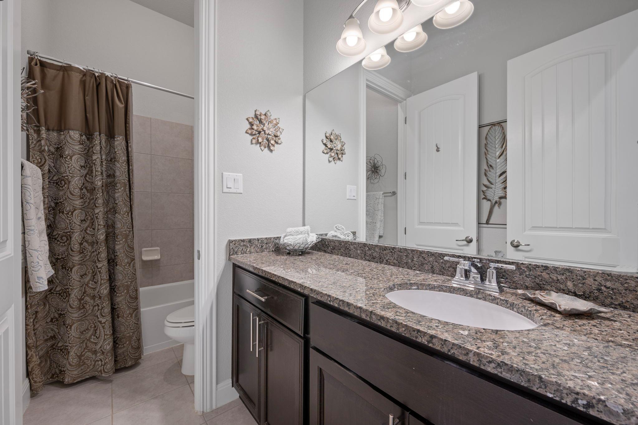 1805 Hollowback Dr, Leander, TX 78641