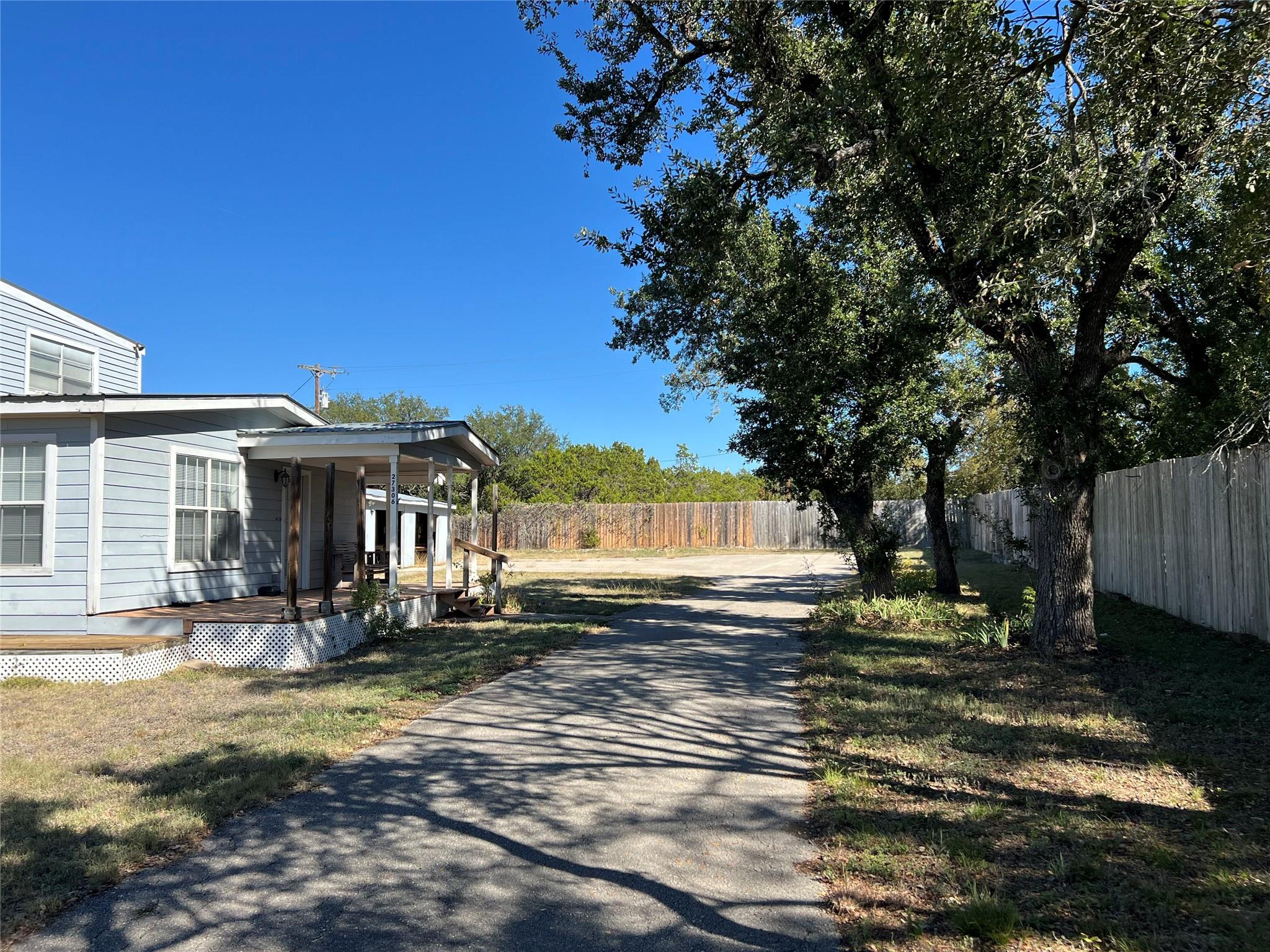 27306 RR # 12, Dripping Springs, TX 78620