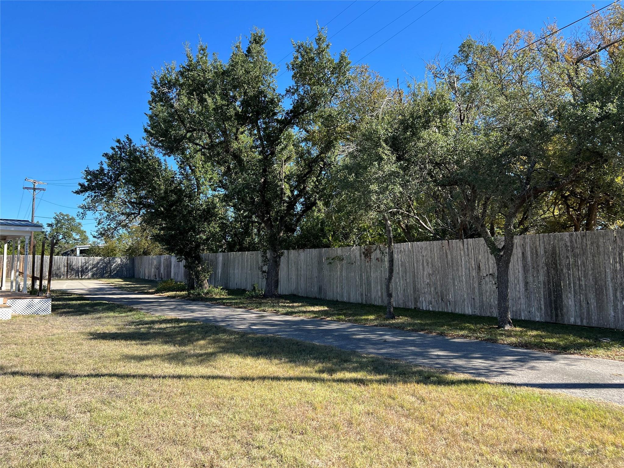27306 RR # 12, Dripping Springs, TX 78620