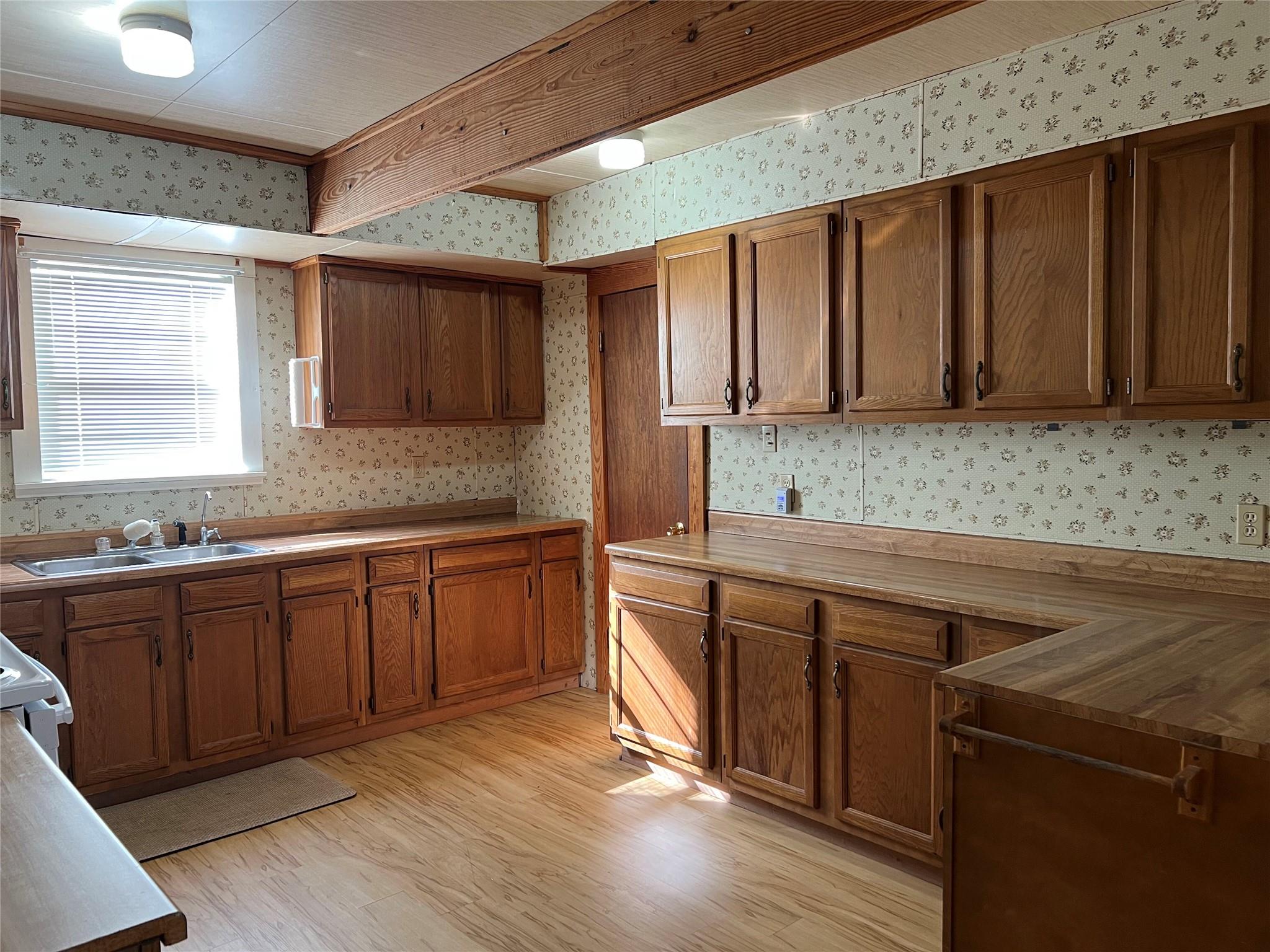 27306 RR # 12, Dripping Springs, TX 78620