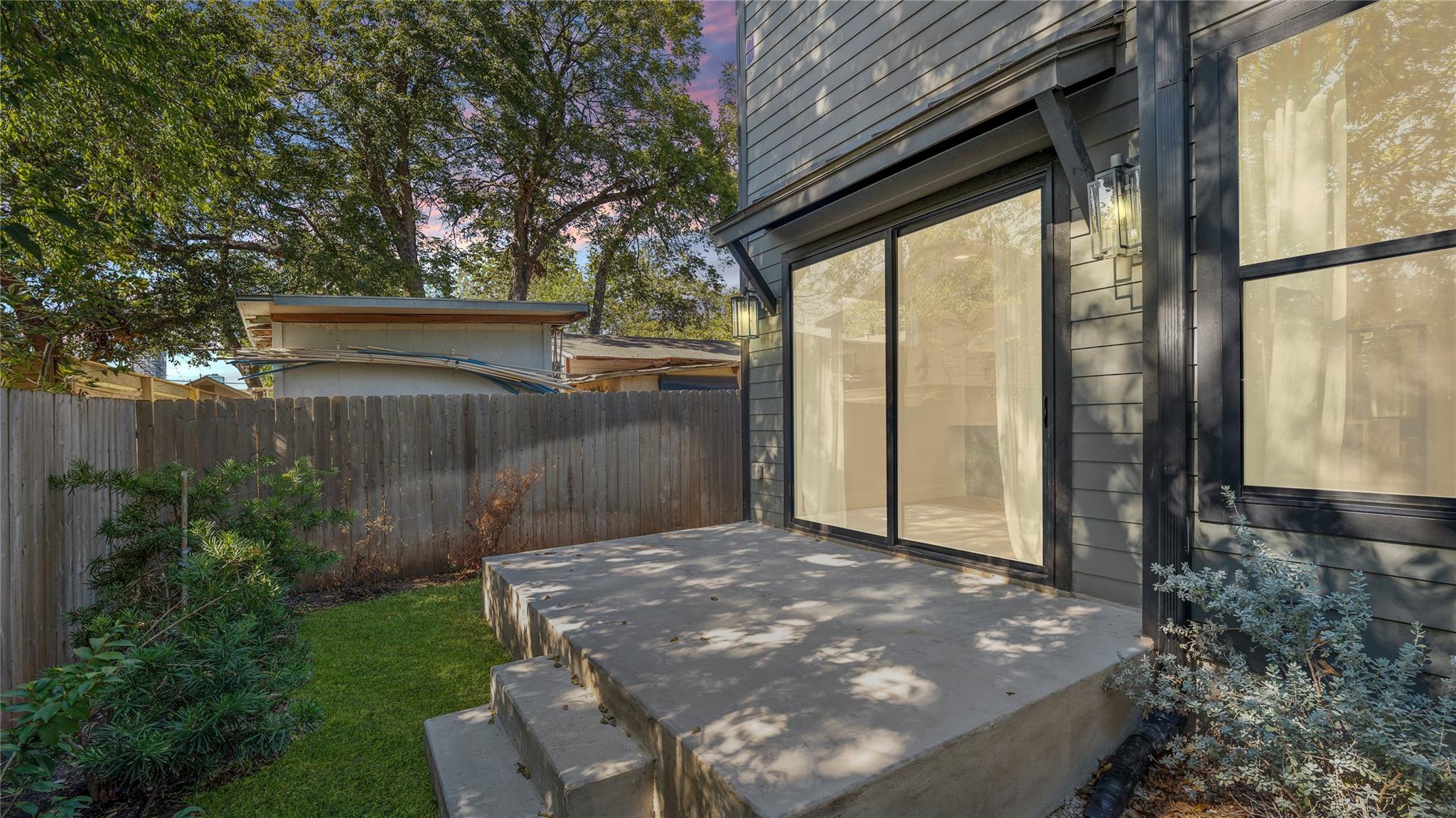 2211 Santa Rosa St, Austin, TX 78702