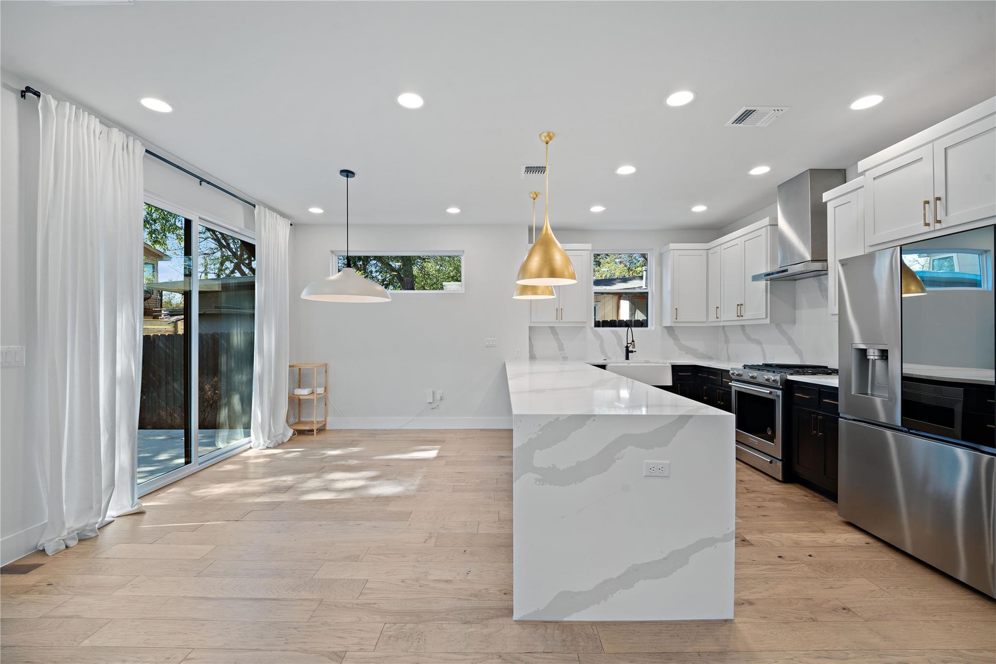 2211 Santa Rosa St, Austin, TX 78702