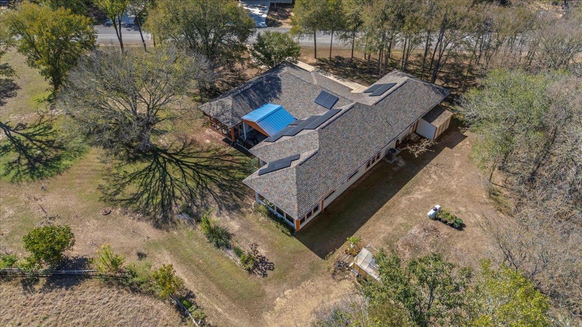 204 Kahana Ln, Bastrop, TX 78602