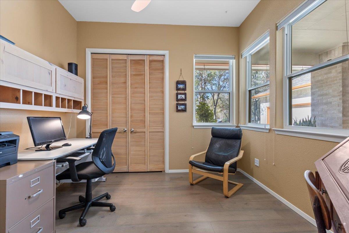 204 Kahana Ln, Bastrop, TX 78602