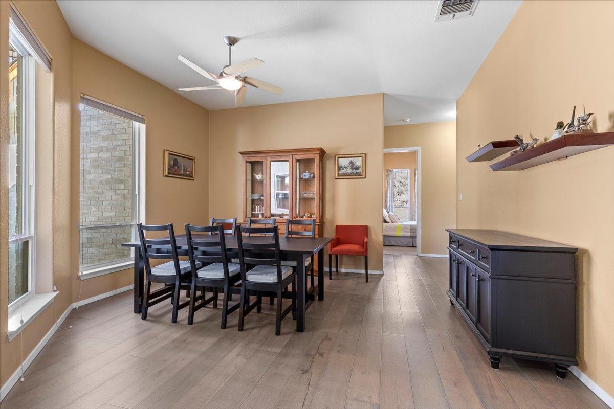 204 Kahana Ln, Bastrop, TX 78602