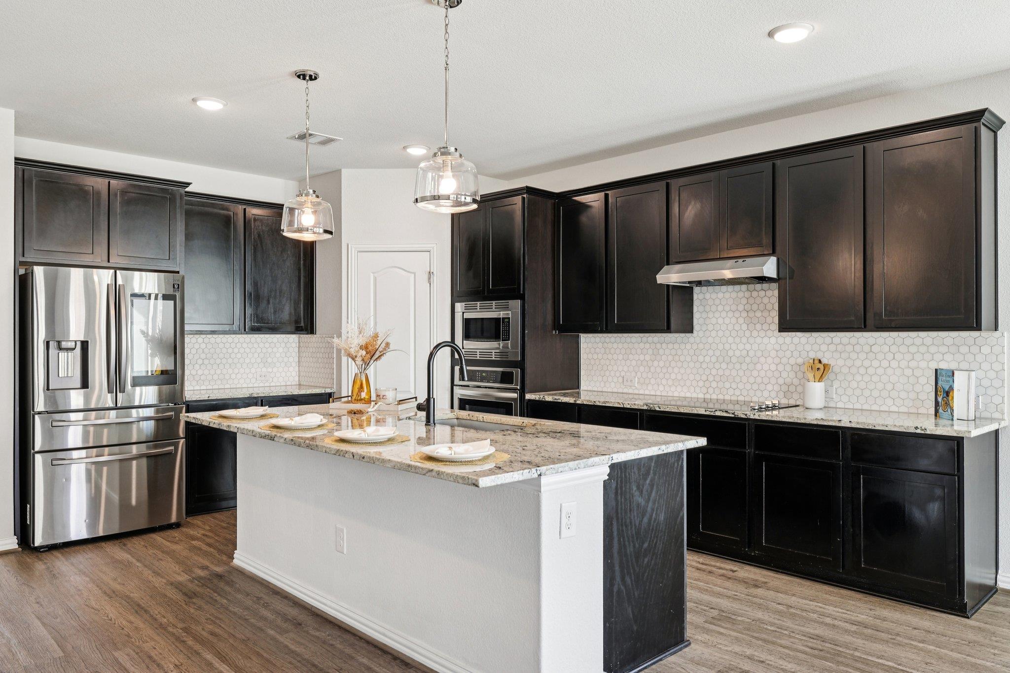 427 Bluejack Way, Hutto, TX 78634