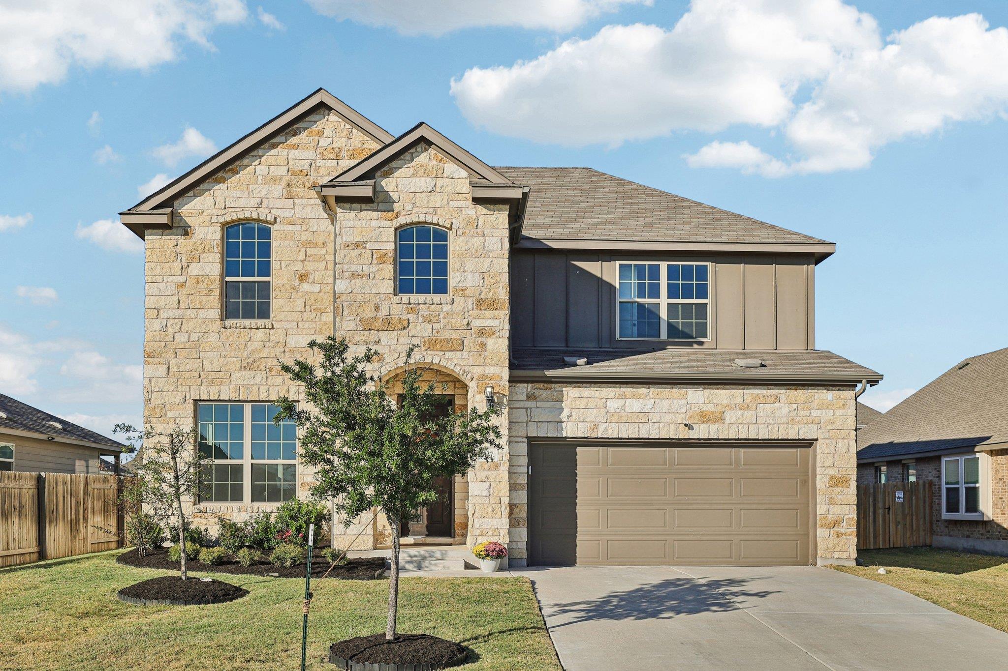 427 Bluejack Way, Hutto, TX 78634