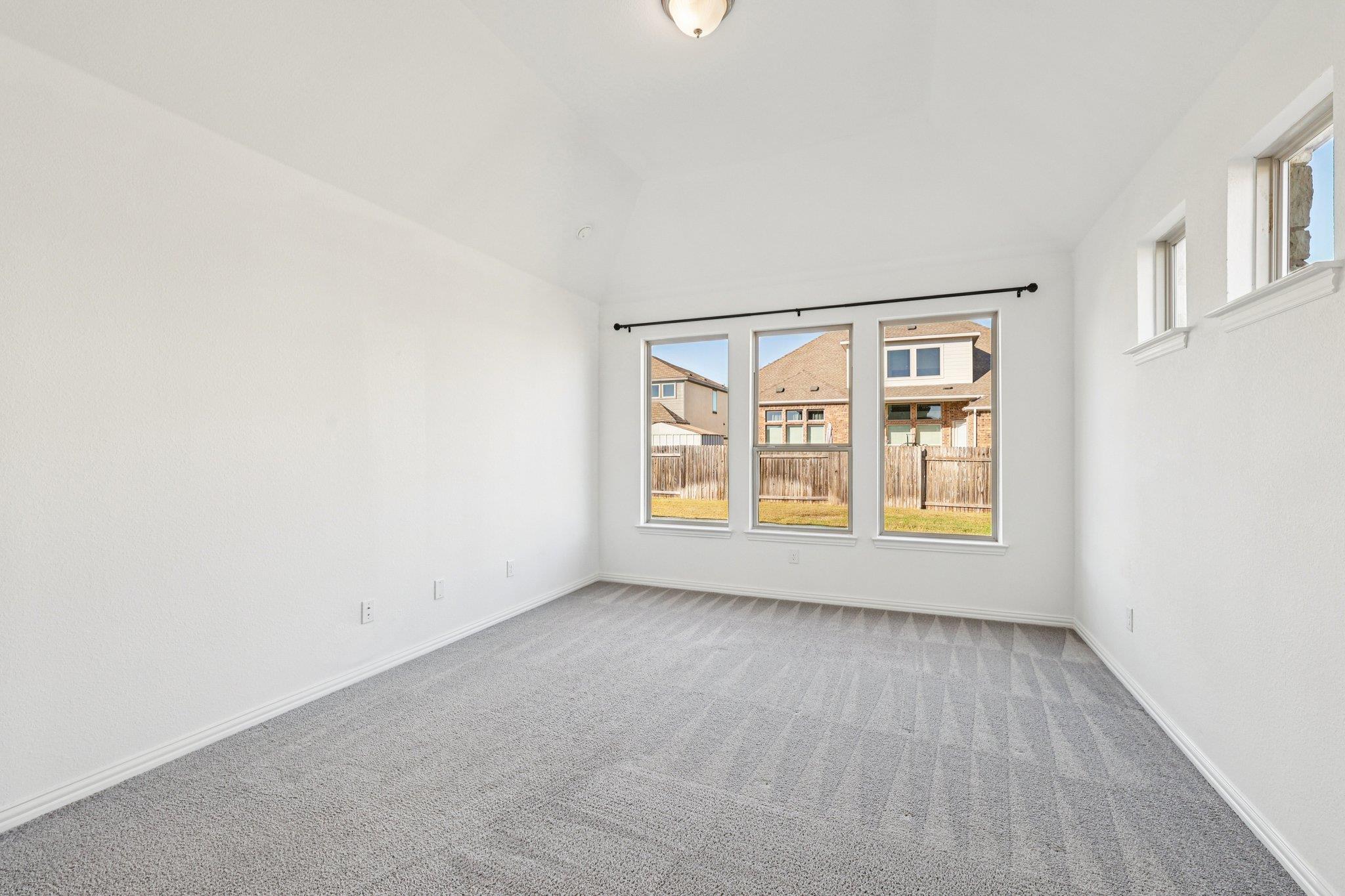 427 Bluejack Way, Hutto, TX 78634