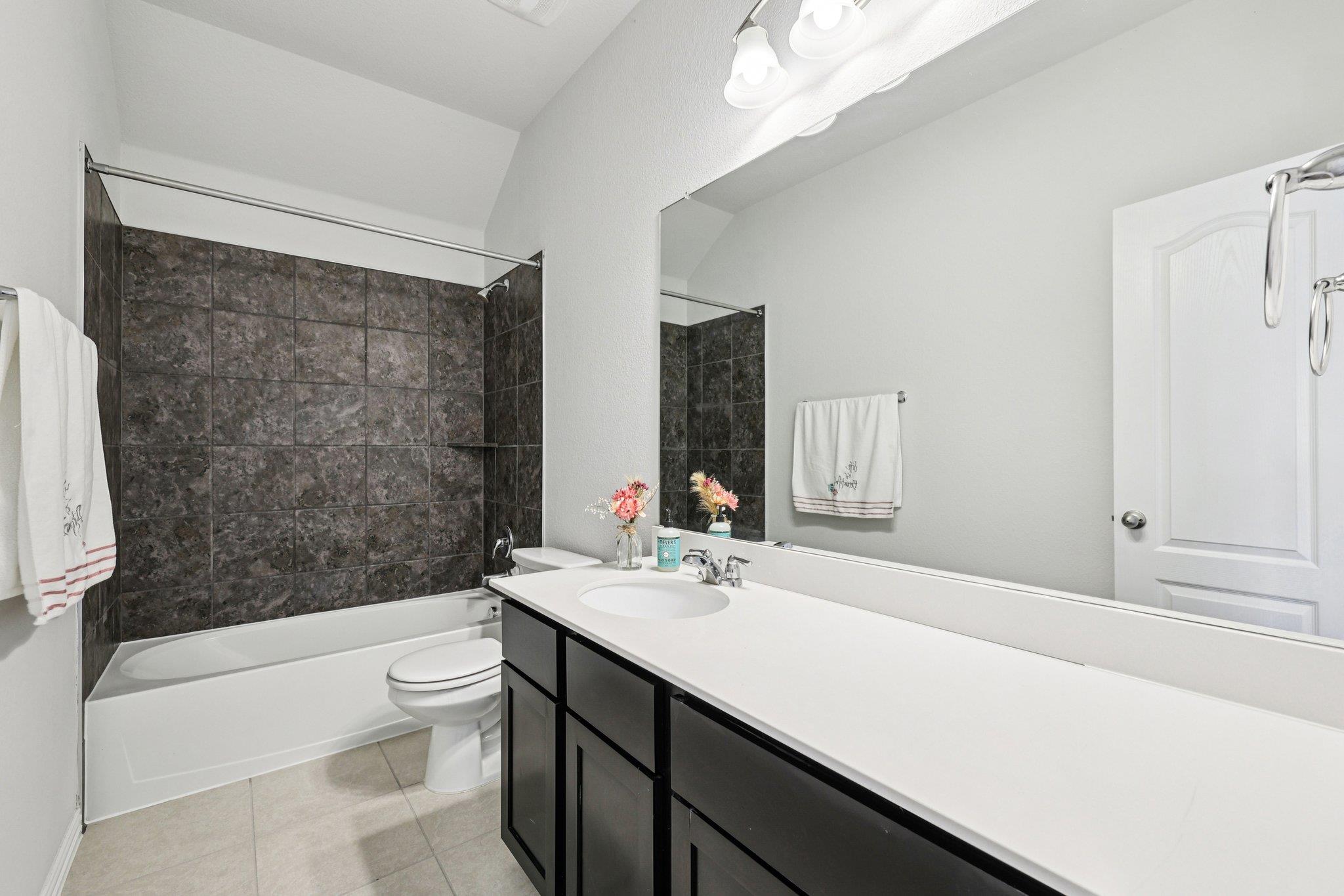 427 Bluejack Way, Hutto, TX 78634