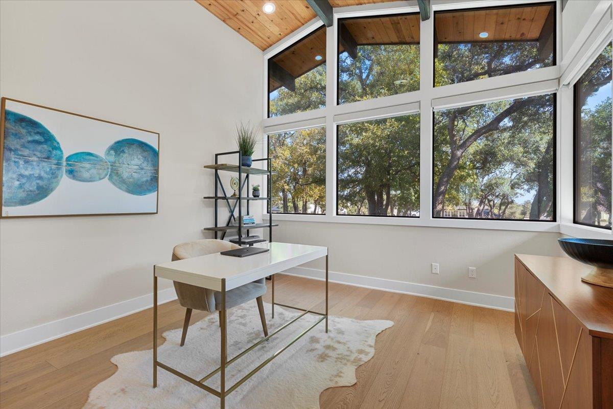 850 Bunker Ranch Blvd, Dripping Springs, TX 78620