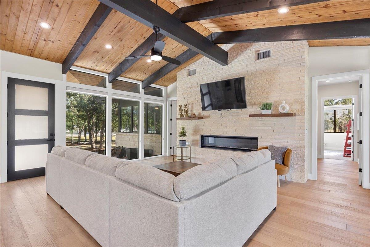 850 Bunker Ranch Blvd, Dripping Springs, TX 78620