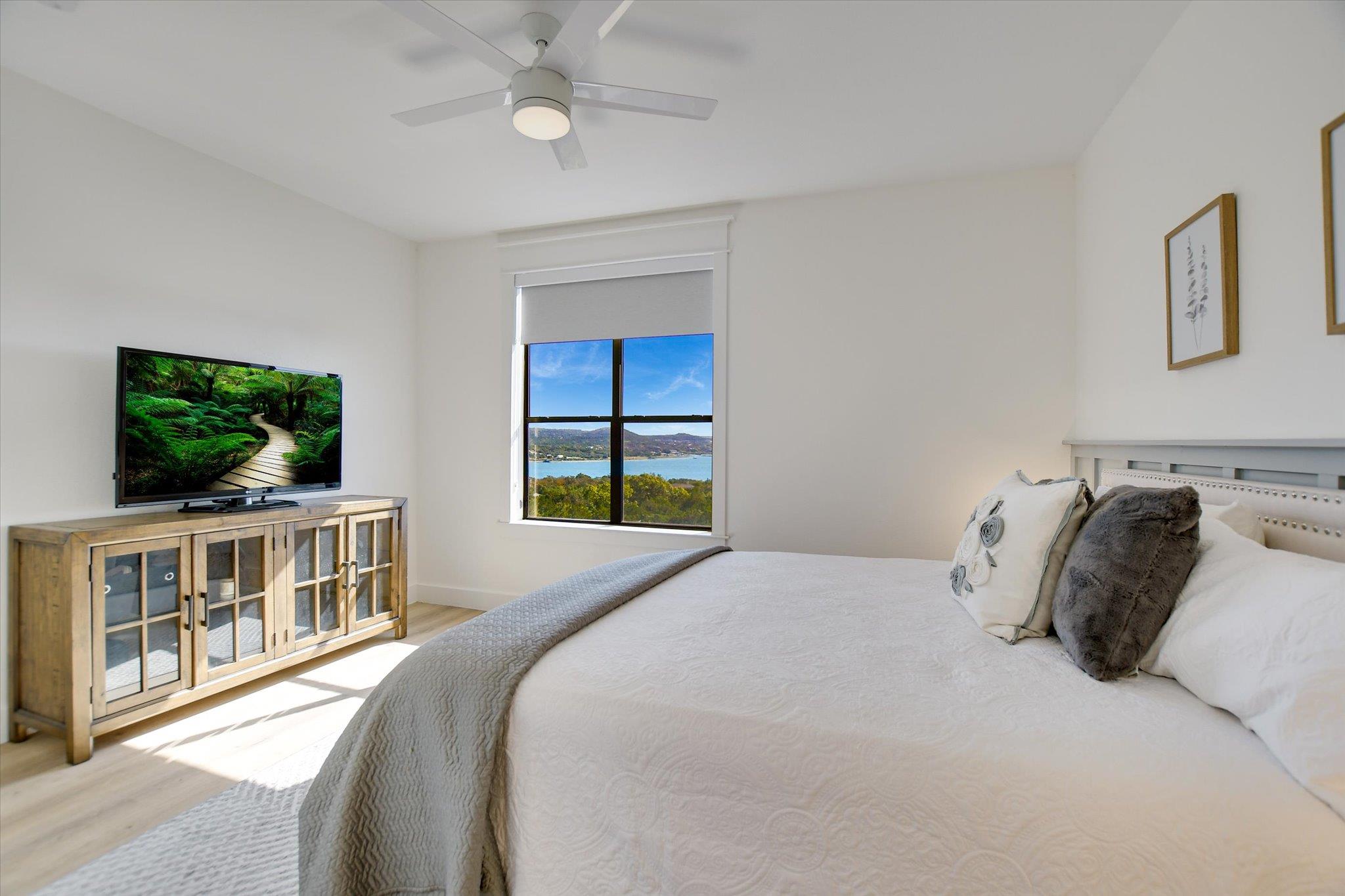 17720 Maritime Point Dr # 202, Jonestown, TX 78645