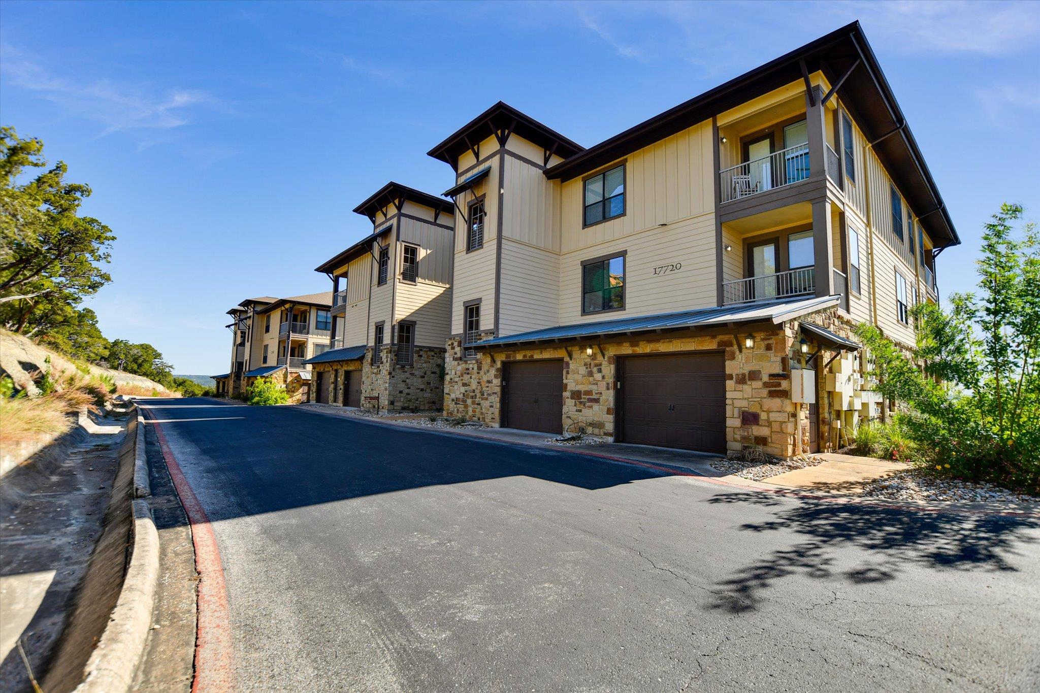 17720 Maritime Point Dr # 202, Jonestown, TX 78645