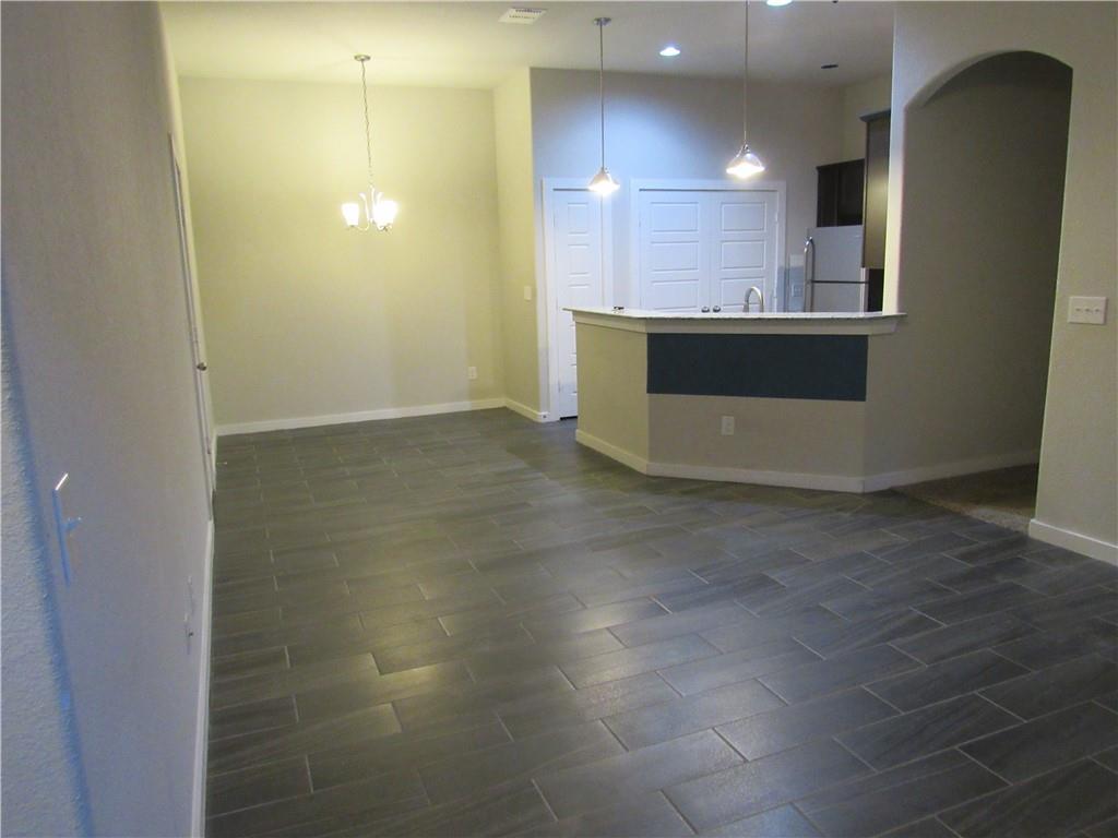 102 W Hidden Springs Dr, Bastrop, TX 78602