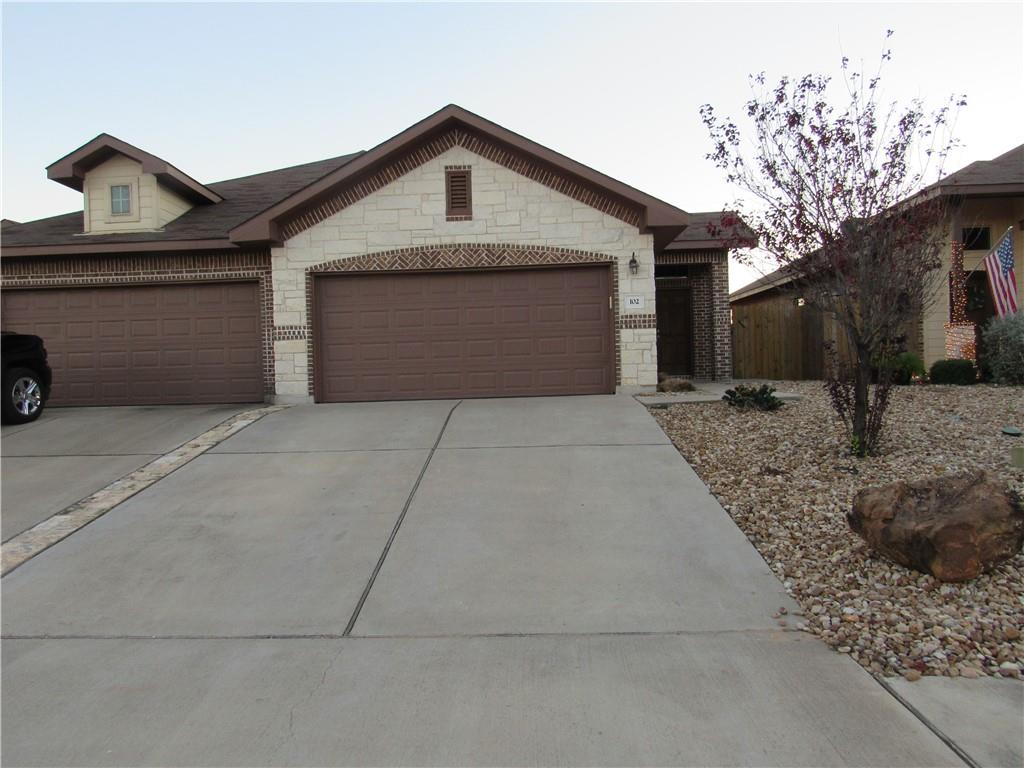 102 W Hidden Springs Dr, Bastrop, TX 78602