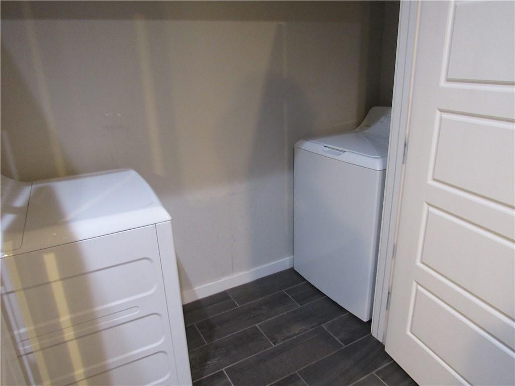 102 W Hidden Springs Dr, Bastrop, TX 78602