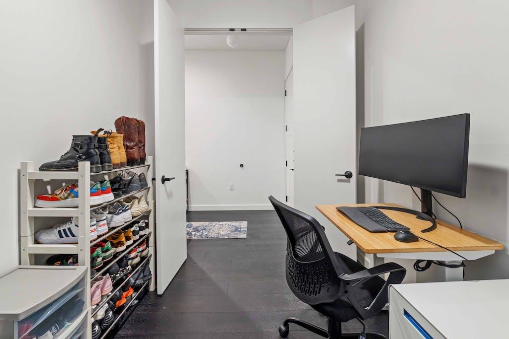 800 Embassy Dr # 210, Austin, TX 78702