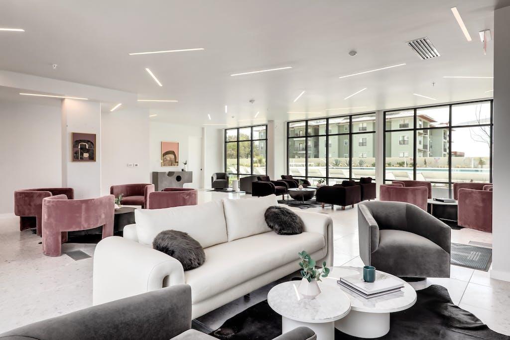 800 Embassy Dr # 210, Austin, TX 78702