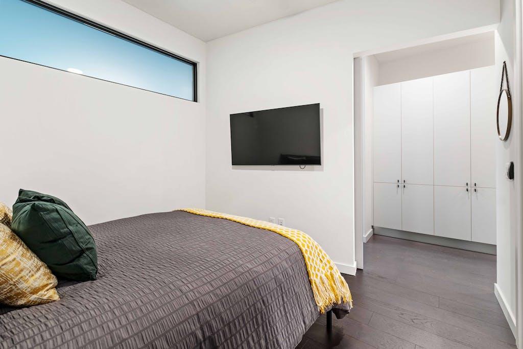 800 Embassy Dr # 210, Austin, TX 78702