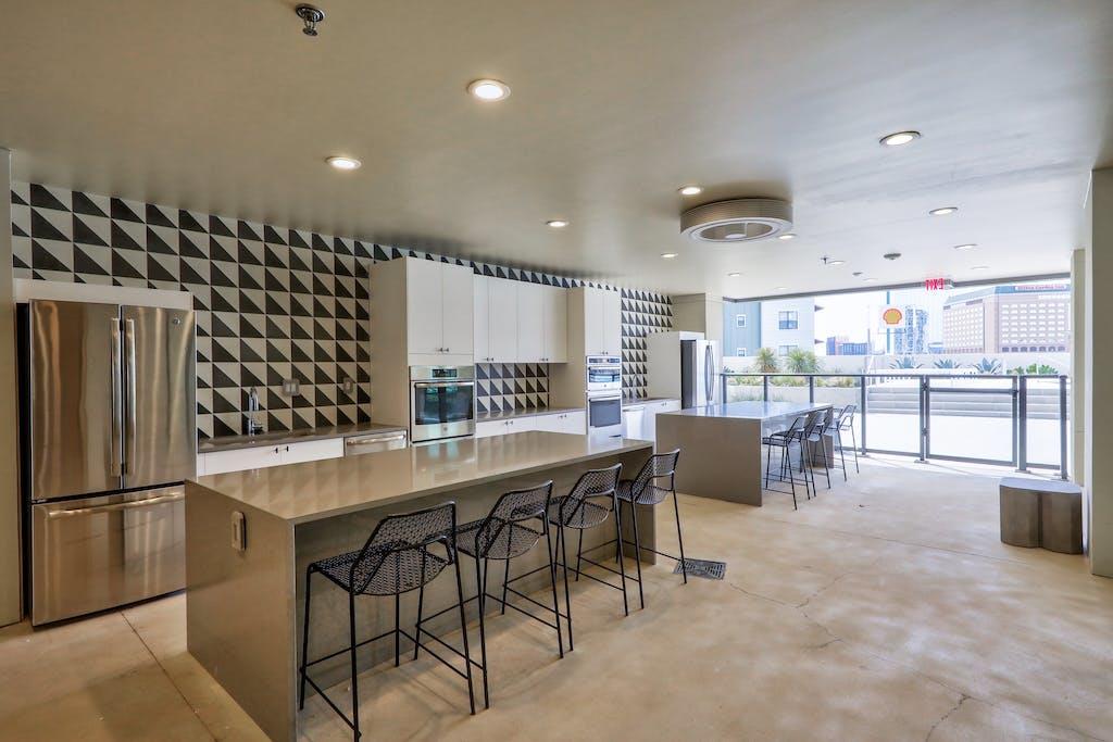 800 Embassy Dr # 210, Austin, TX 78702