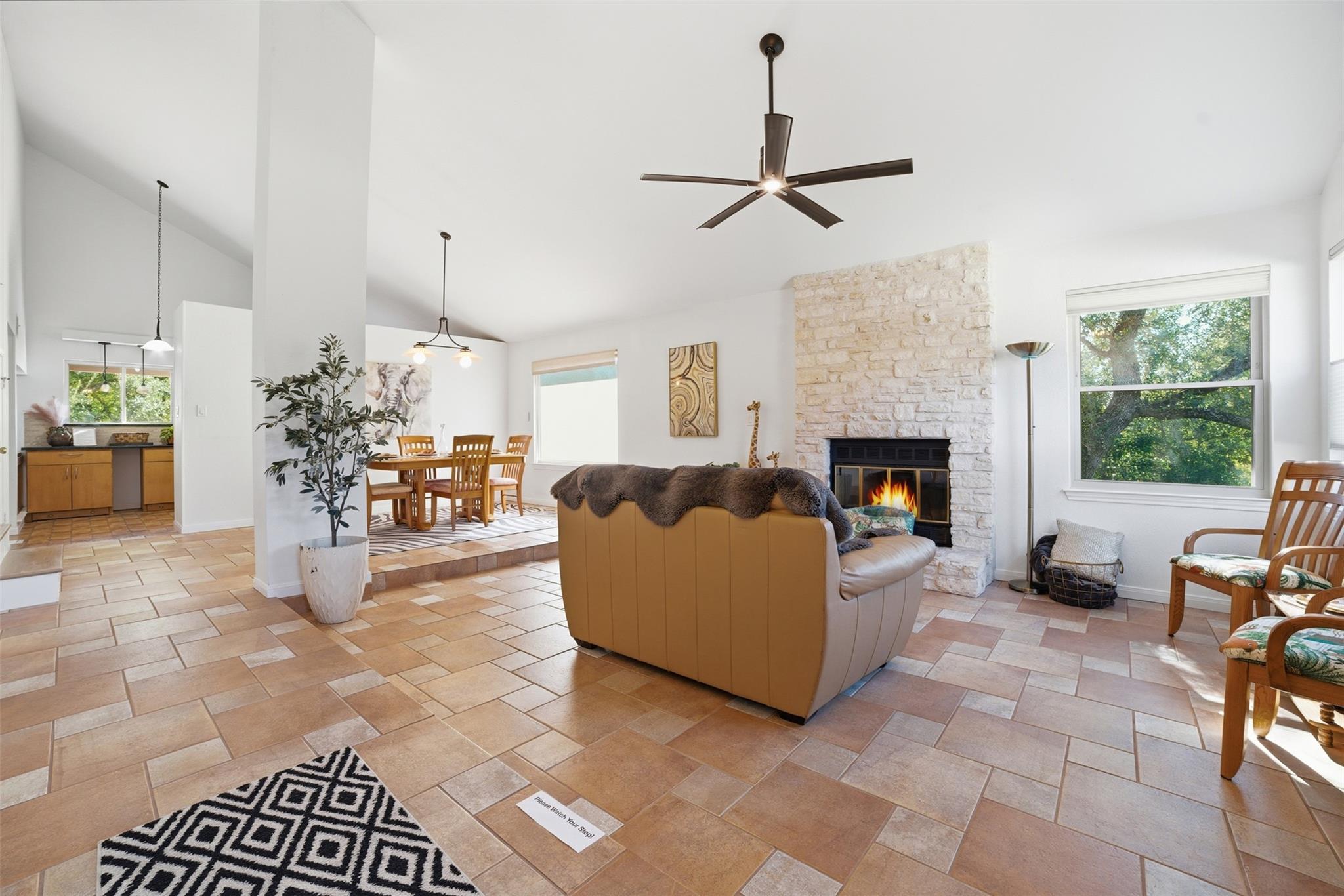 11007 Grapevine Ln, Austin, TX 78759