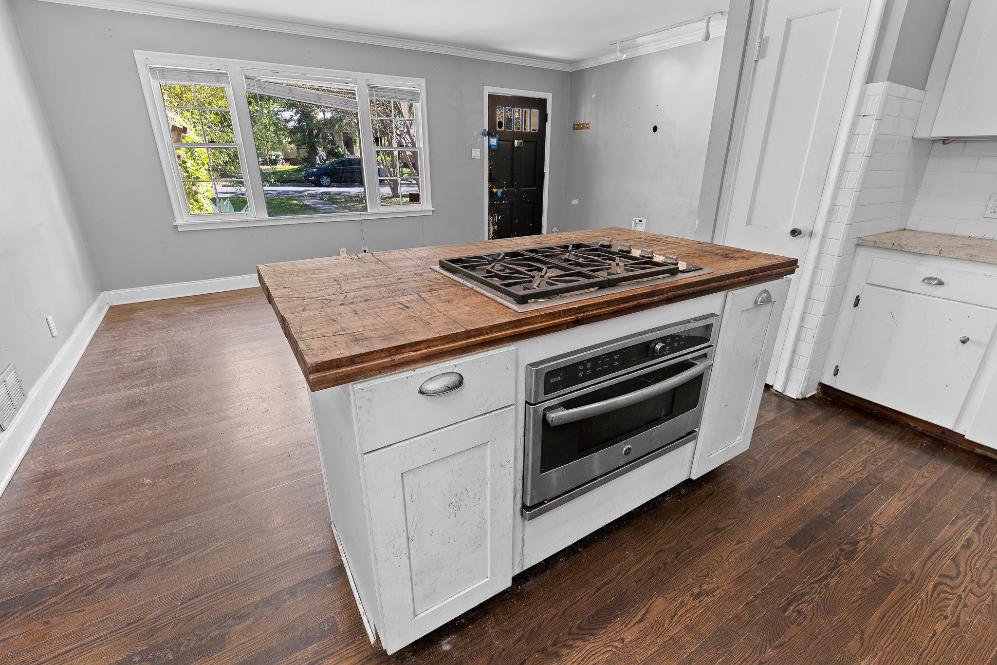 4608 Banister Ln, Austin, TX 78745