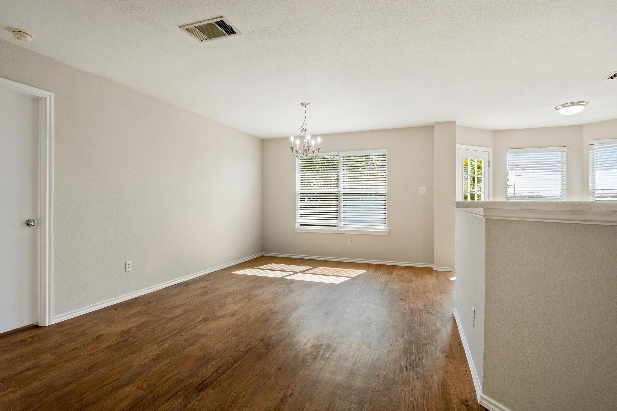 162 Brandons Way, Buda, TX 78610