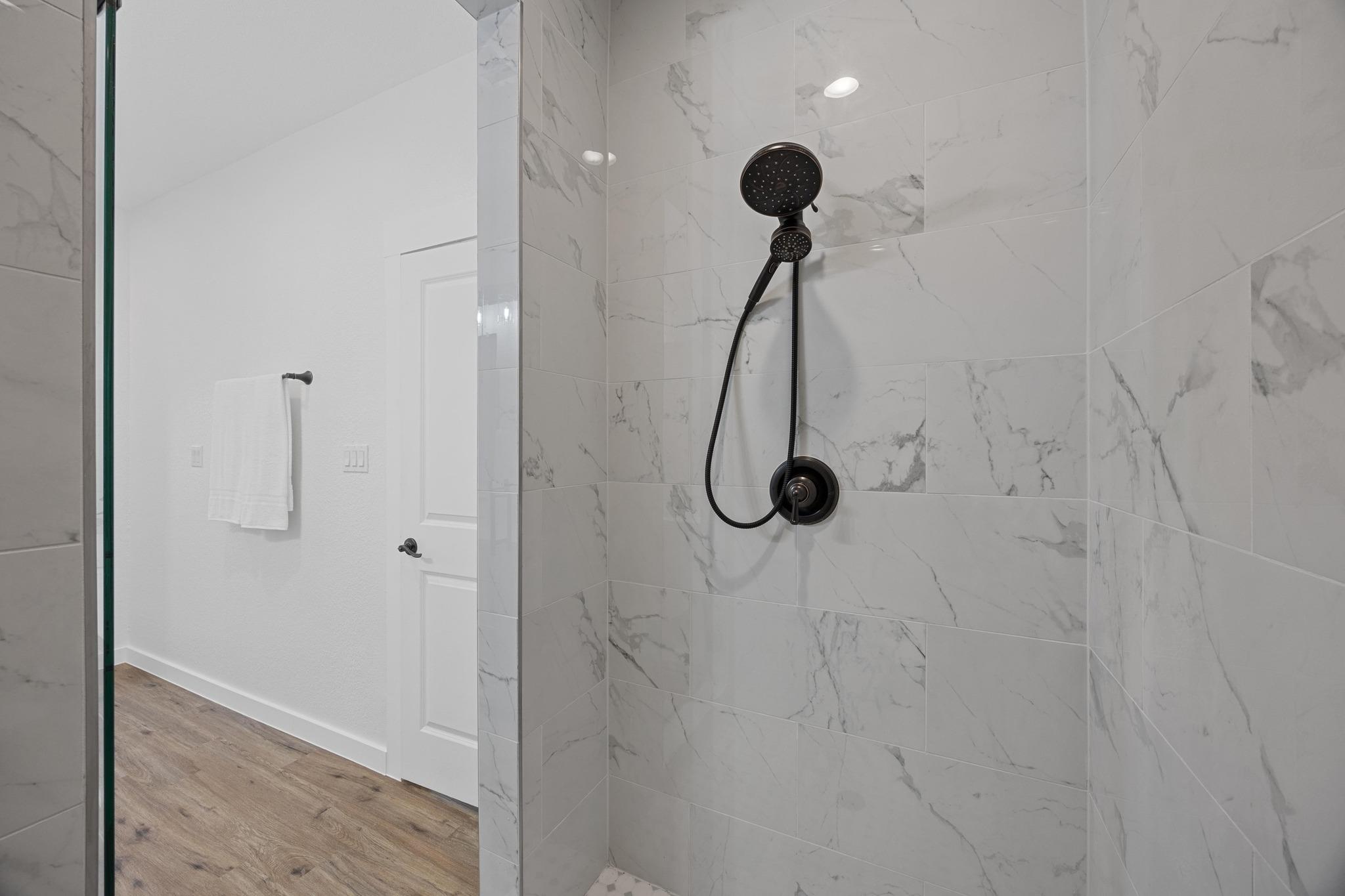 17701 Village Dr, Dripping Springs, TX 78620