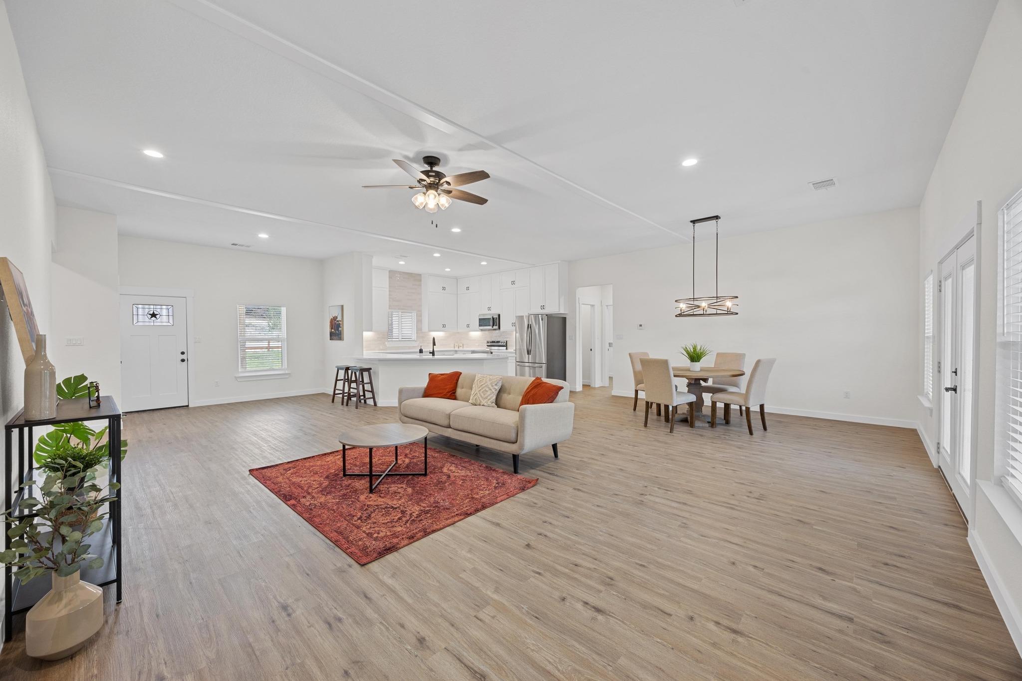 17701 Village Dr, Dripping Springs, TX 78620