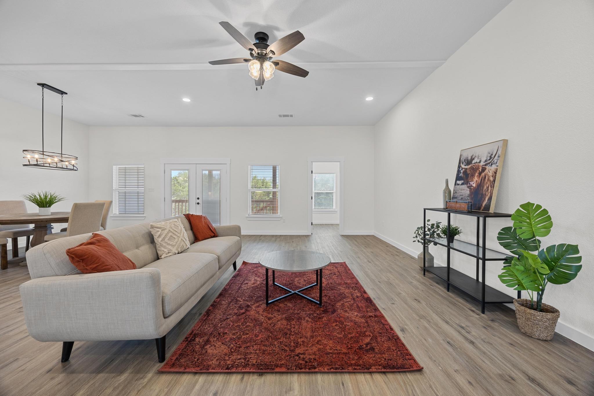 17701 Village Dr, Dripping Springs, TX 78620