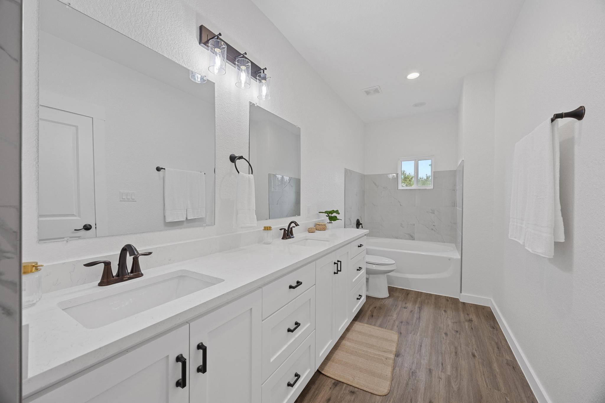 17701 Village Dr, Dripping Springs, TX 78620