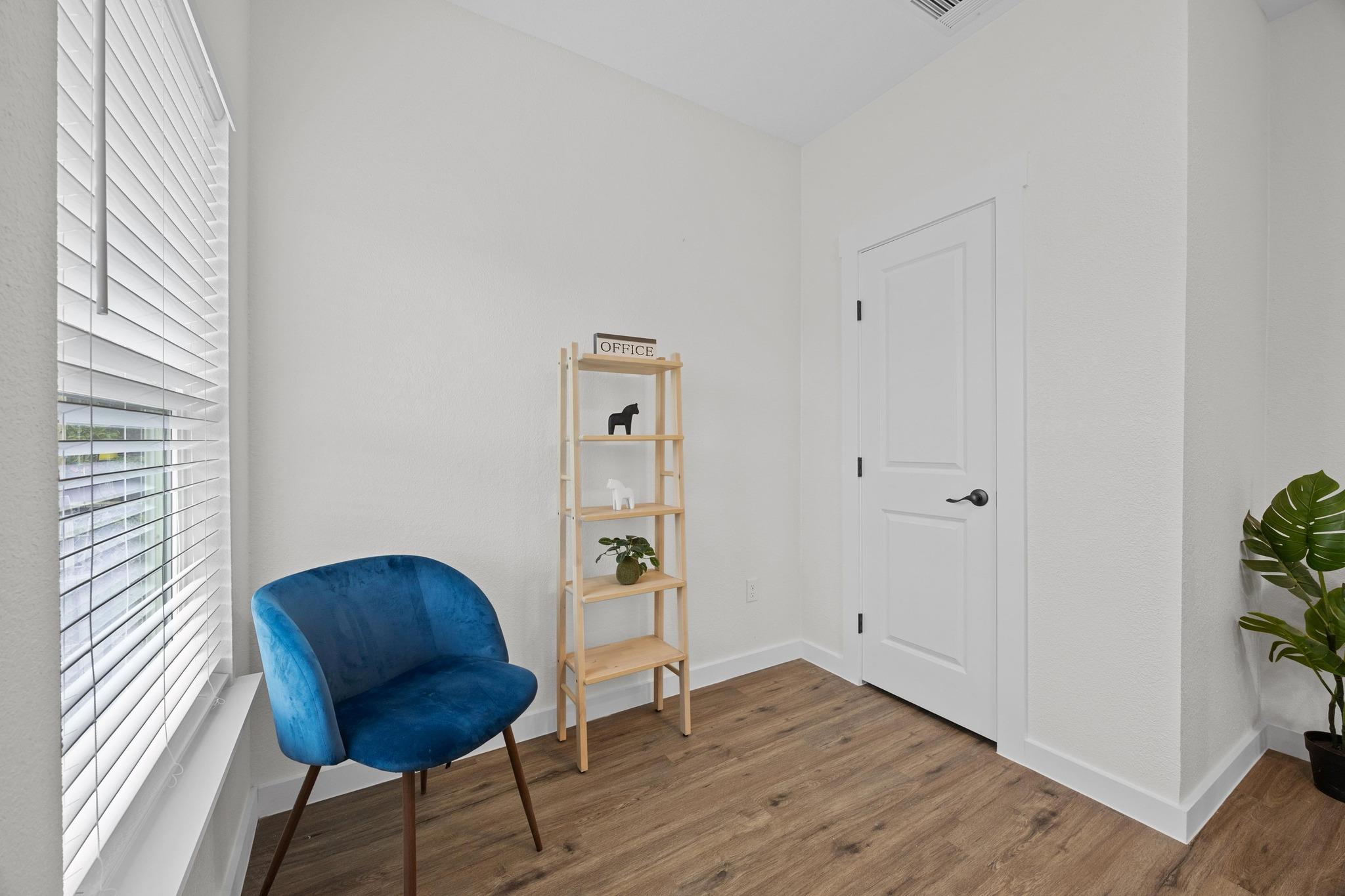 17701 Village Dr, Dripping Springs, TX 78620