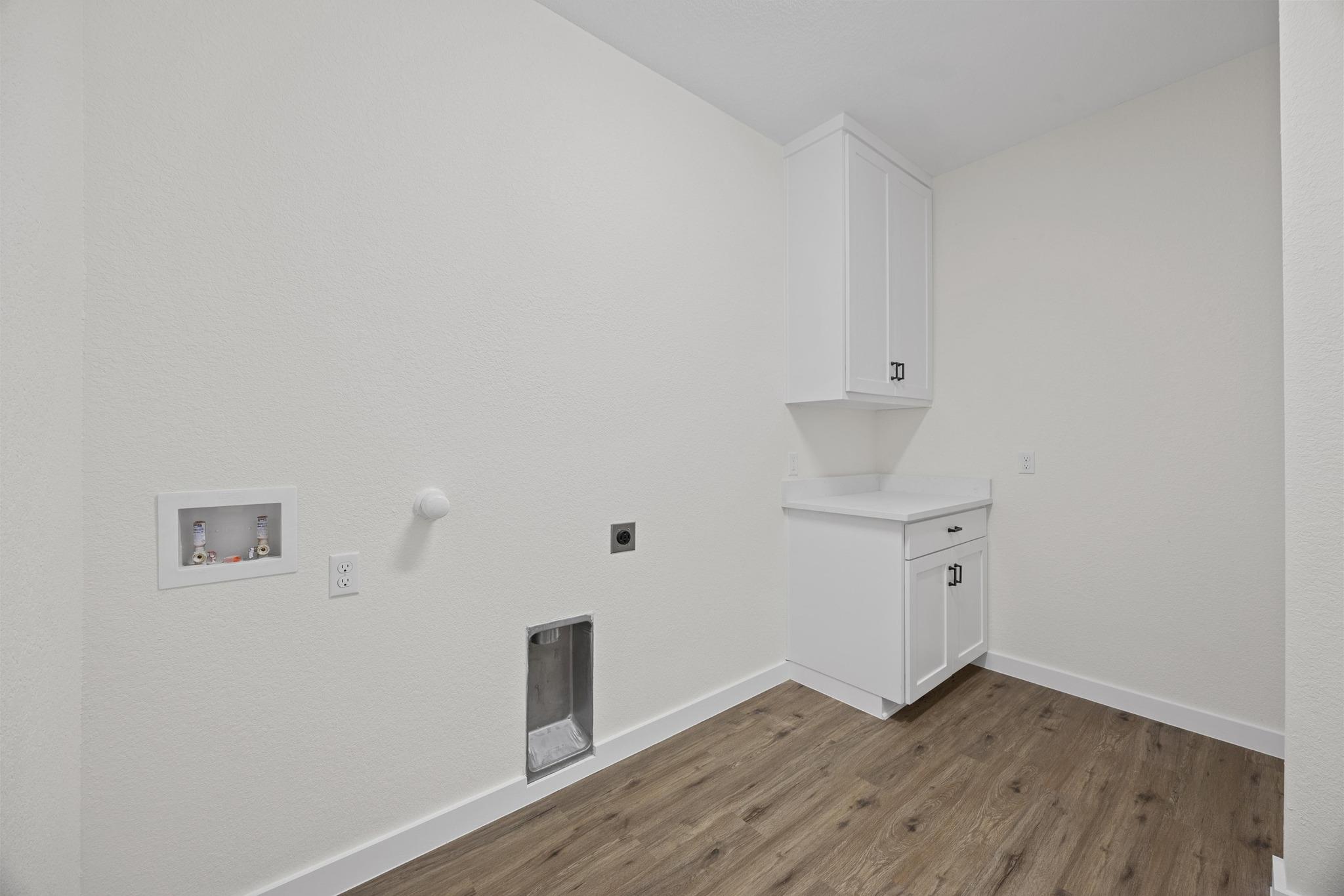 17701 Village Dr, Dripping Springs, TX 78620