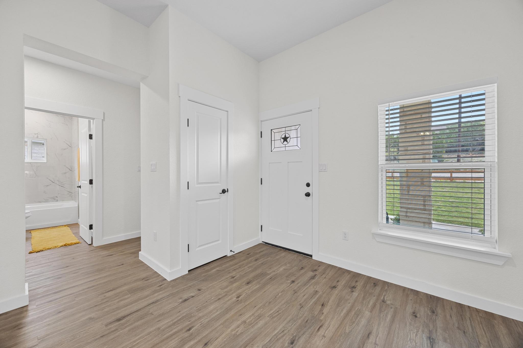 17701 Village Dr, Dripping Springs, TX 78620