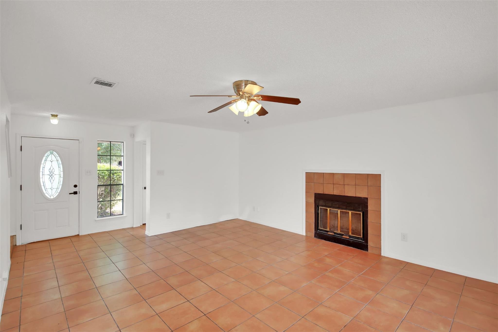 1207 Crupp Ct, Austin, TX 78753