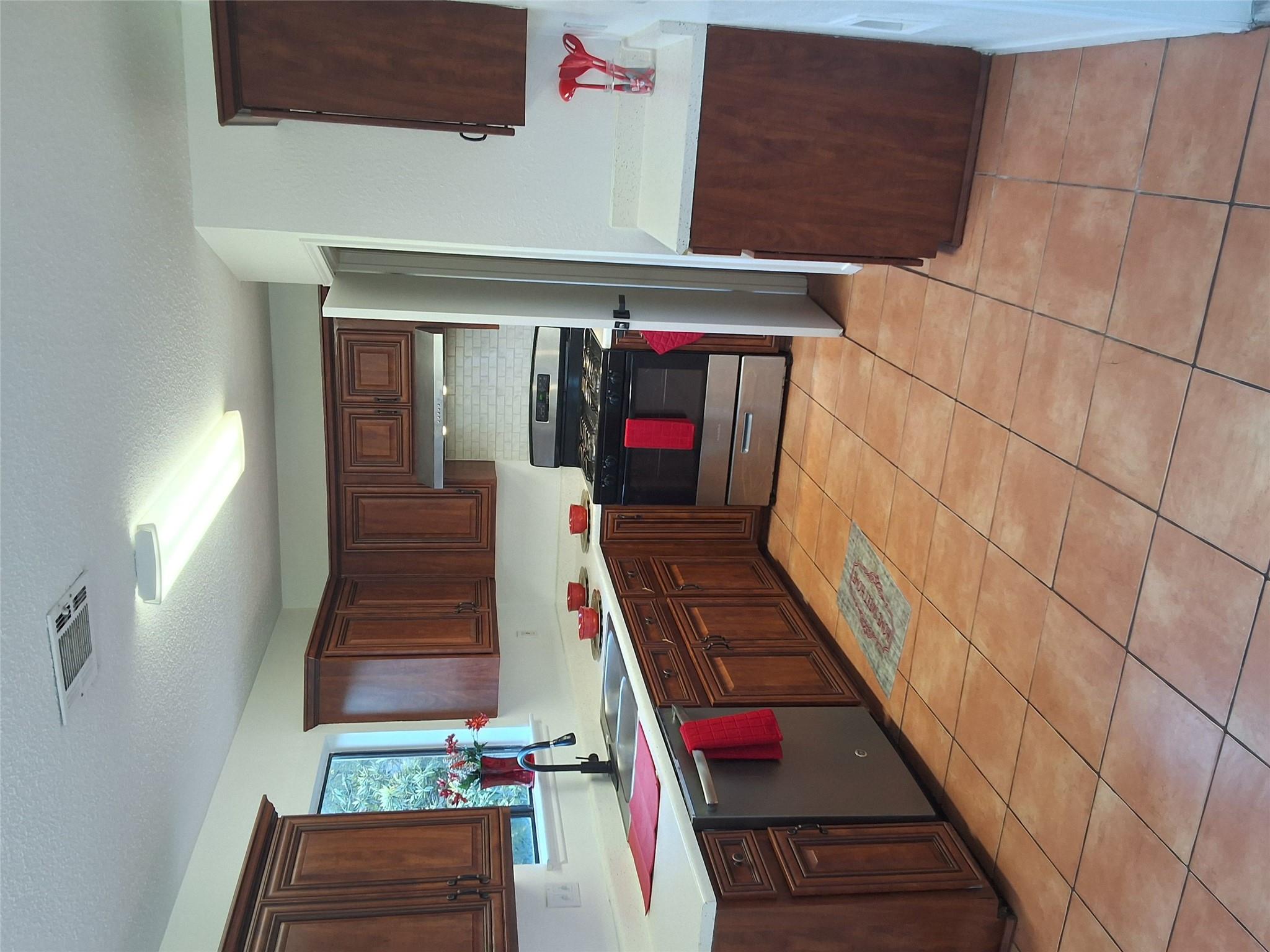 1207 Crupp Ct, Austin, TX 78753