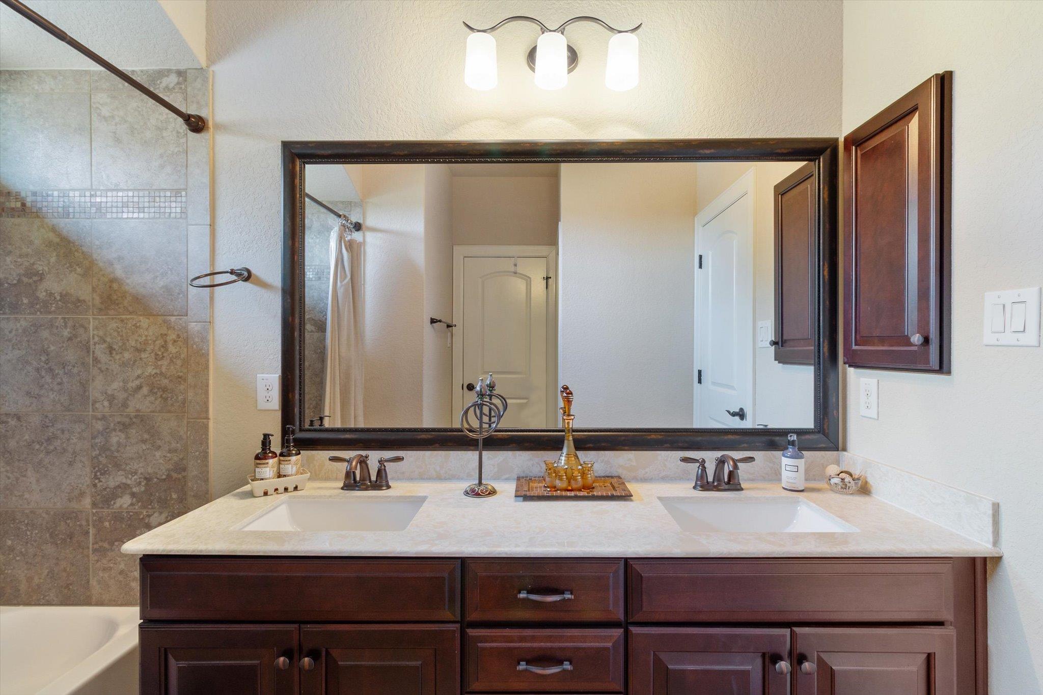 1919 Los Santos Dr, San Marcos, TX 78666