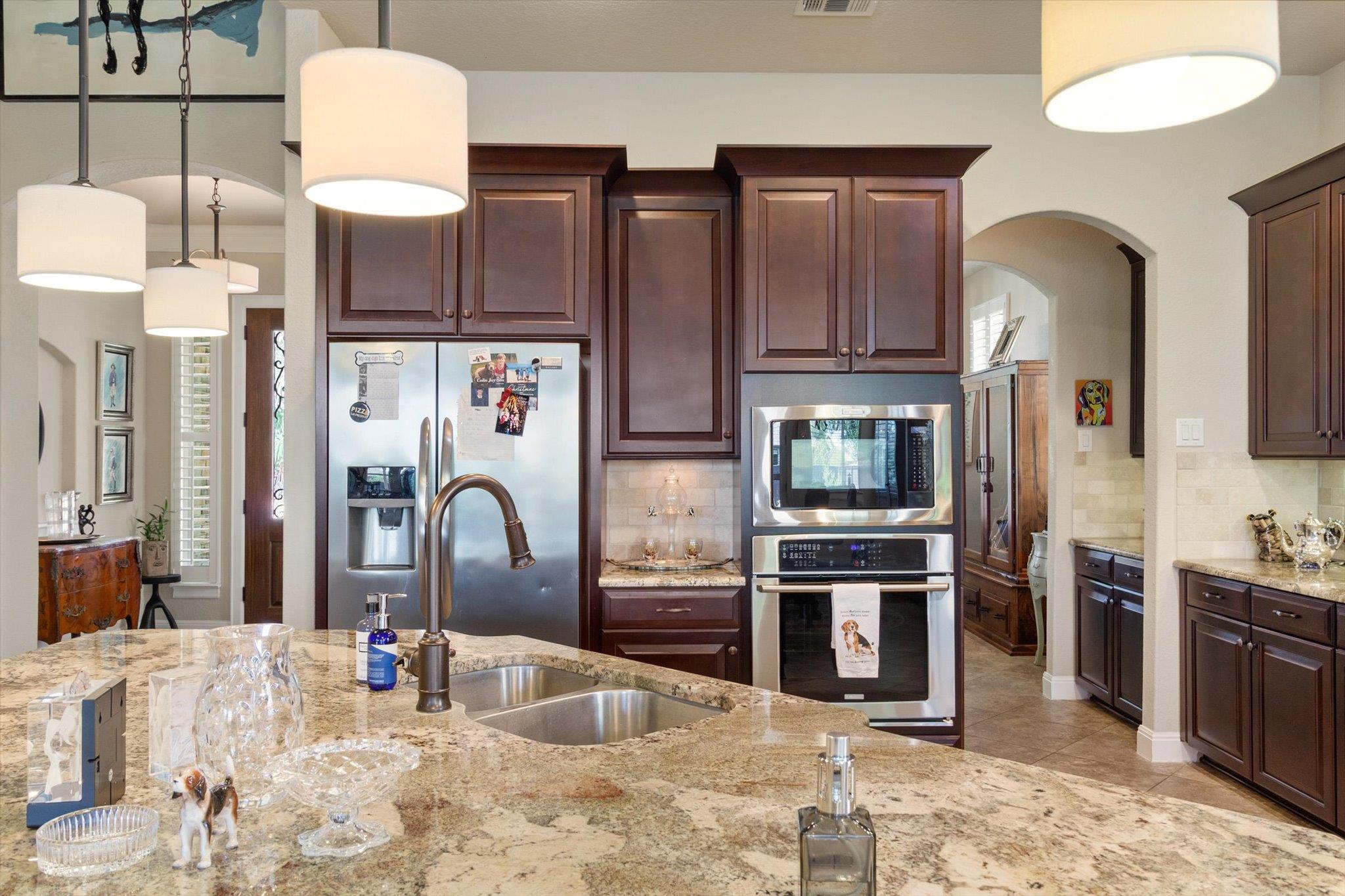 1919 Los Santos Dr, San Marcos, TX 78666