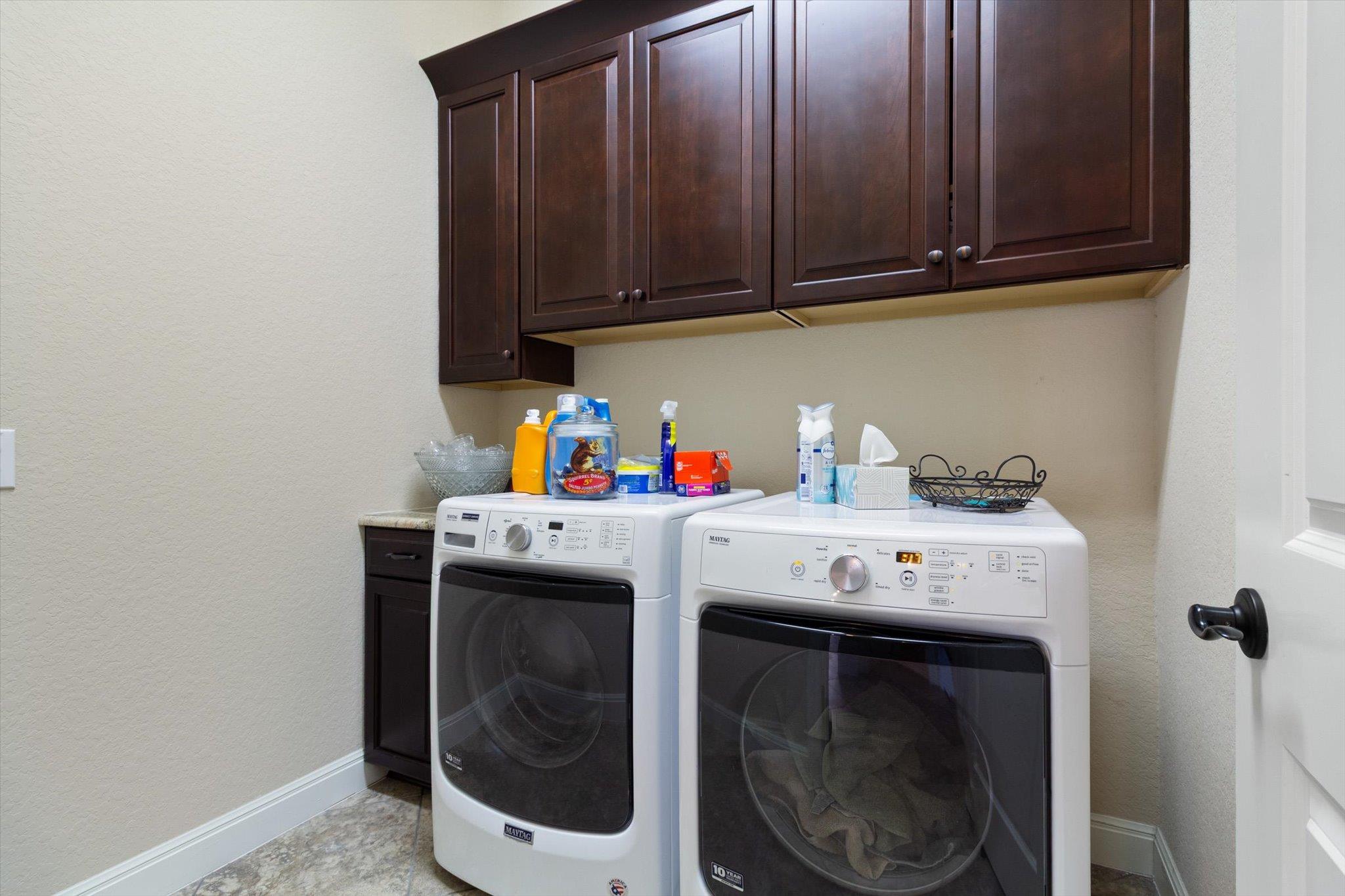 1919 Los Santos Dr, San Marcos, TX 78666