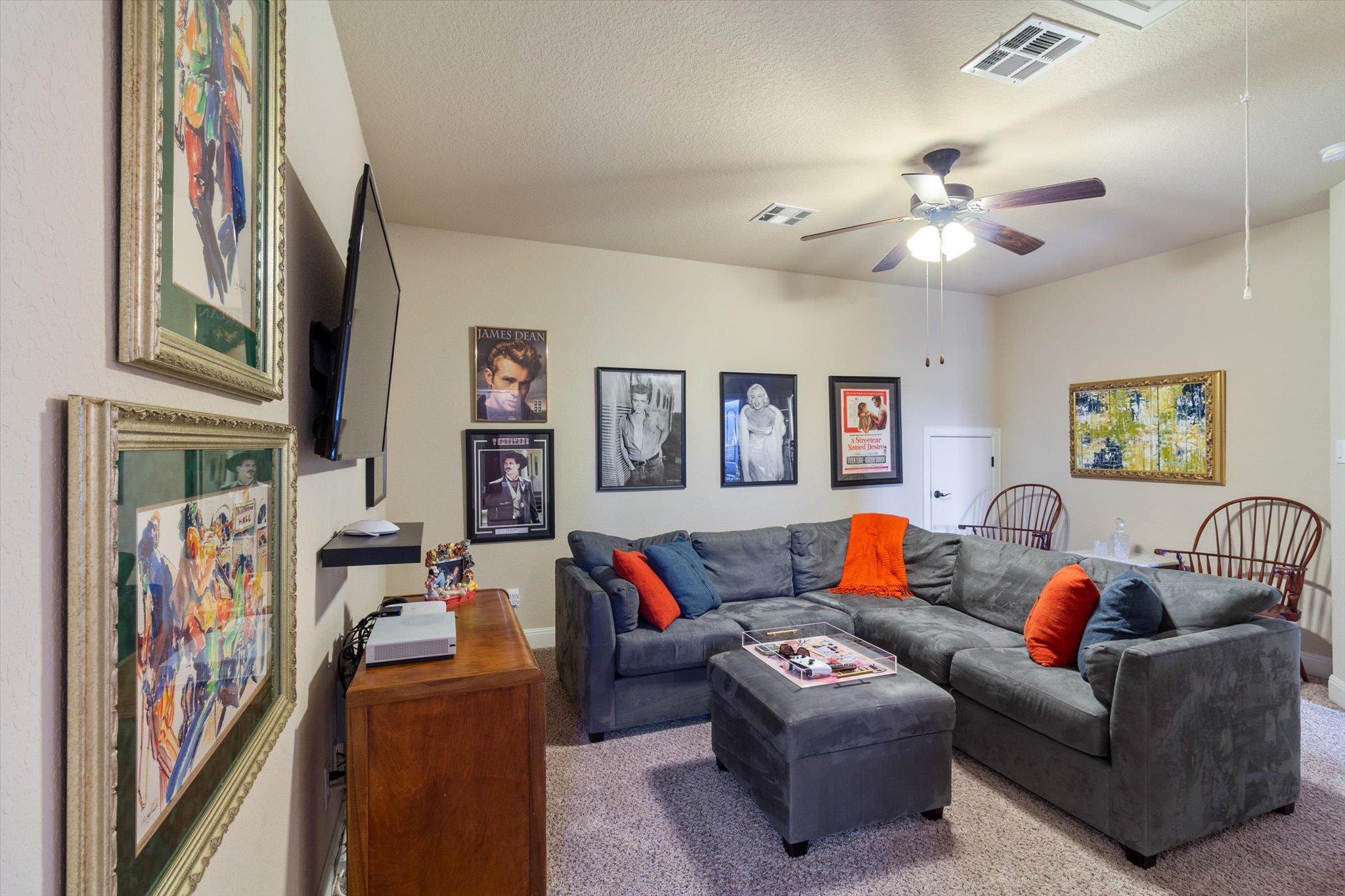 1919 Los Santos Dr, San Marcos, TX 78666