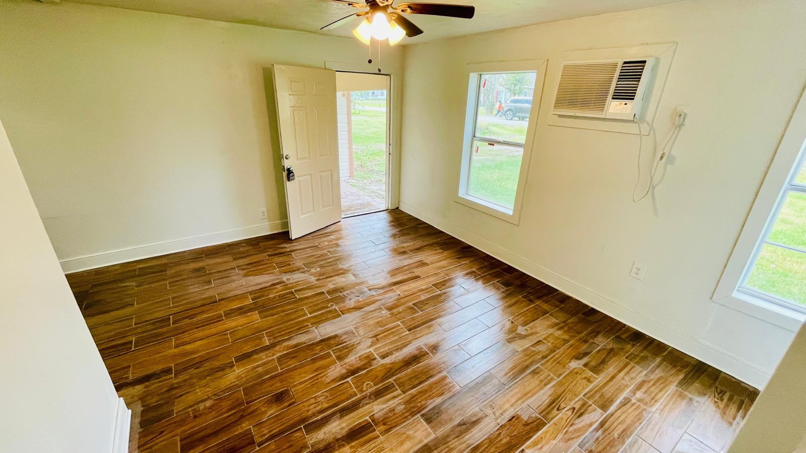 1745 Rivercrest St, Beaumont, TX 77703