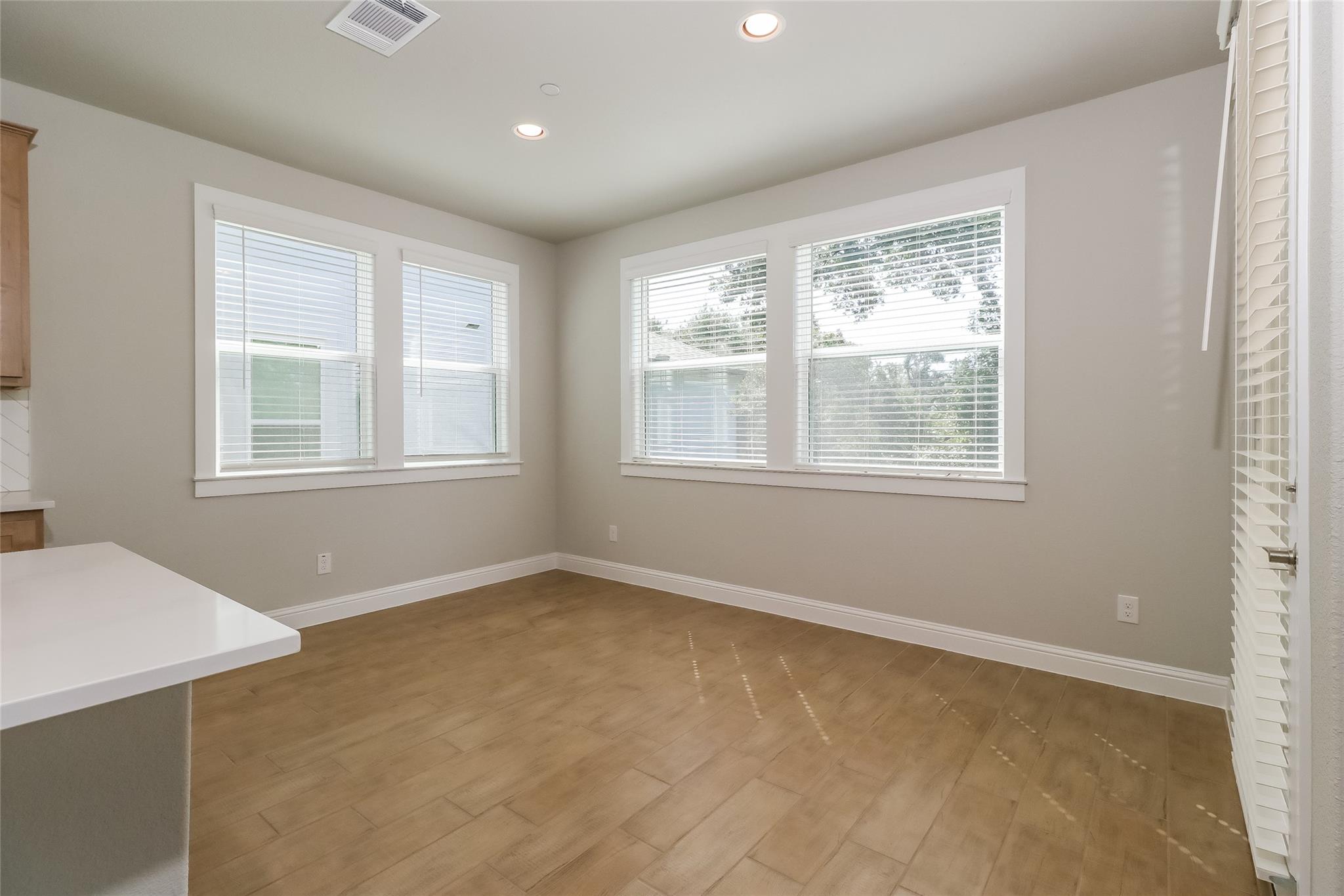 2605 Sam Bass Rd # 42, Round Rock, TX 78681