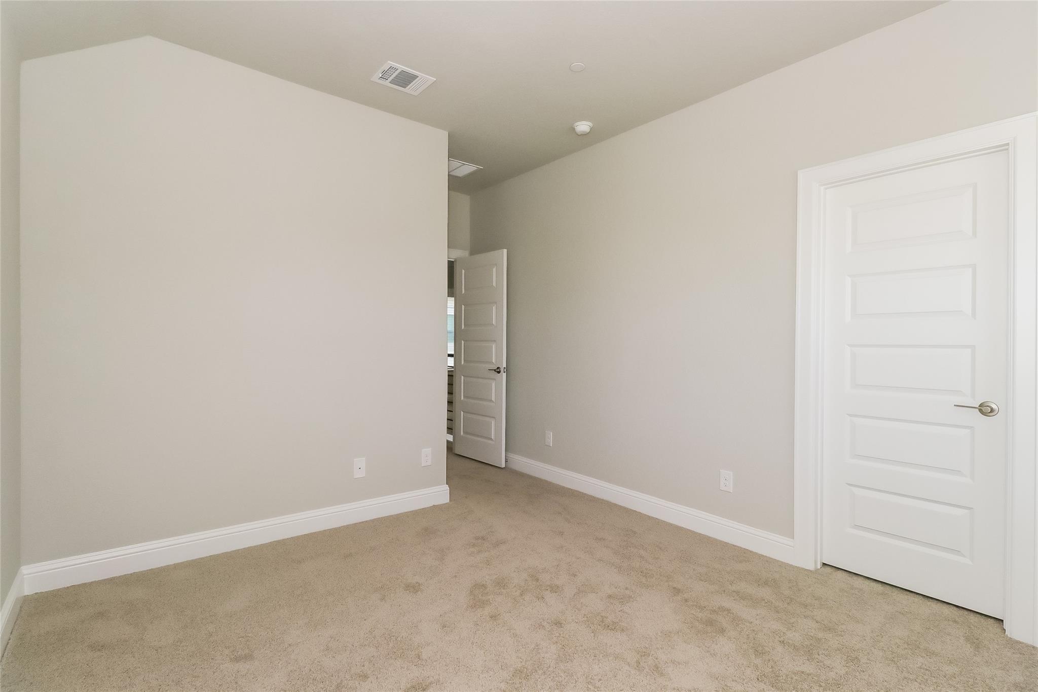 2605 Sam Bass Rd # 42, Round Rock, TX 78681