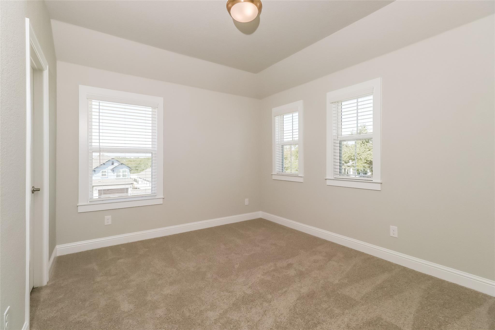 2605 Sam Bass Rd # 42, Round Rock, TX 78681